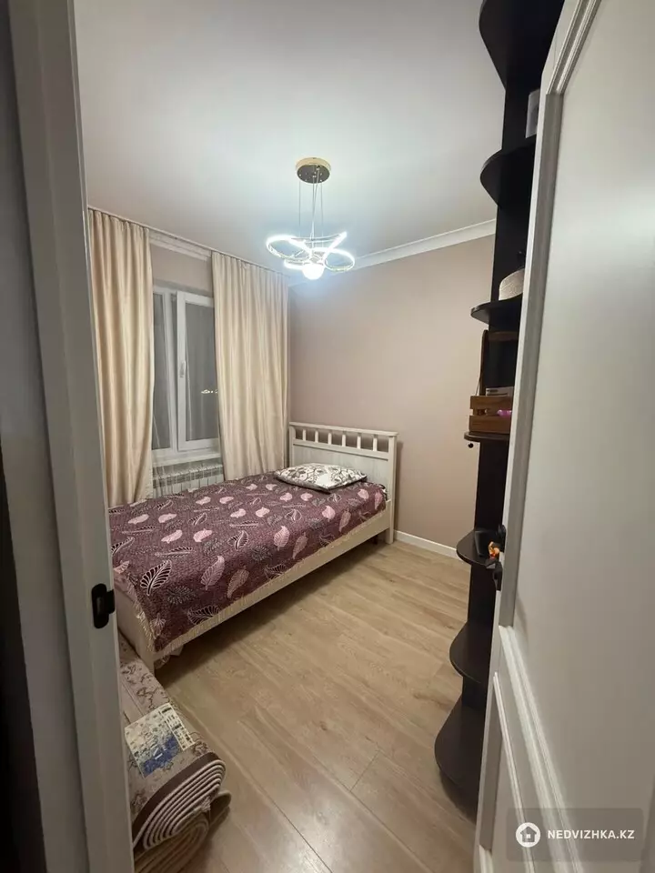 3-комнатная квартира, этаж 2 из 5, 57 м², фотография 4