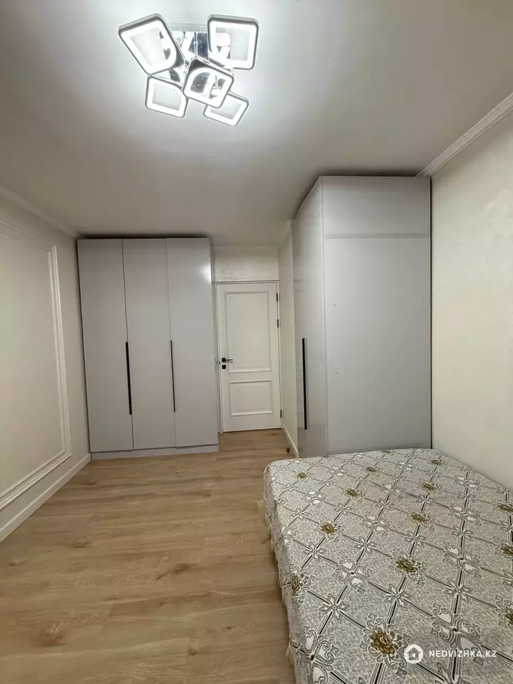 3-комнатная квартира, этаж 2 из 5, 57 м², фотография 5