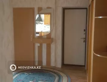 2-комнатная квартира, этаж 1 из 4, 82 м²