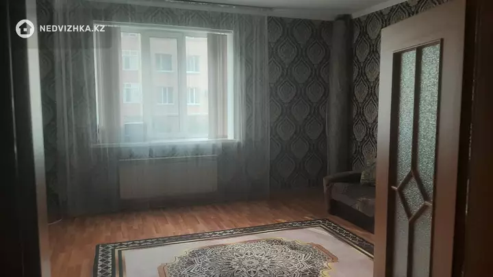 2-комнатная квартира, этаж 1 из 4, 82 м², фотография 5