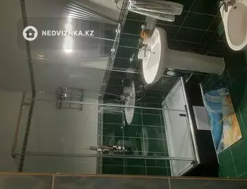 2-комнатная квартира, этаж 1 из 4, 82 м², миниатюра 7