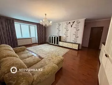 3-комнатная квартира, этаж 3 из 10, 90 м²