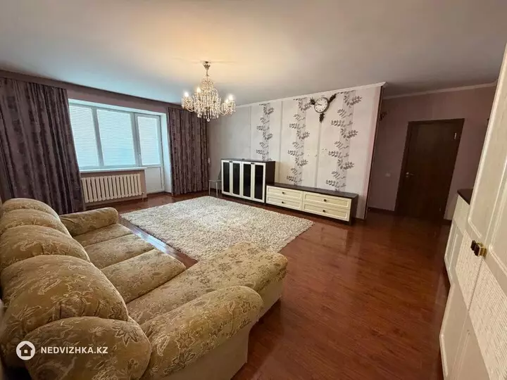 89.6 м², 3-комнатная квартира, этаж 3 из 10, 90 м², изображение - 1