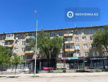 Магазин, Медцентр, этаж 1 из 5, 620 м²