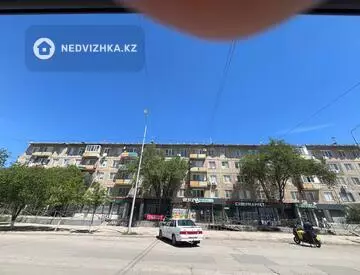 Магазин, Медцентр, этаж 1 из 5, 620 м²