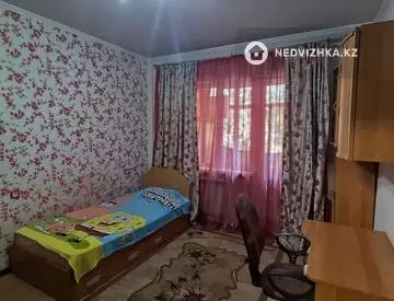 4-комнатная квартира, этаж 3 из 5, 95 м²
