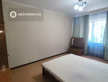 4-комнатная квартира, этаж 3 из 5, 95 м², миниатюра 6