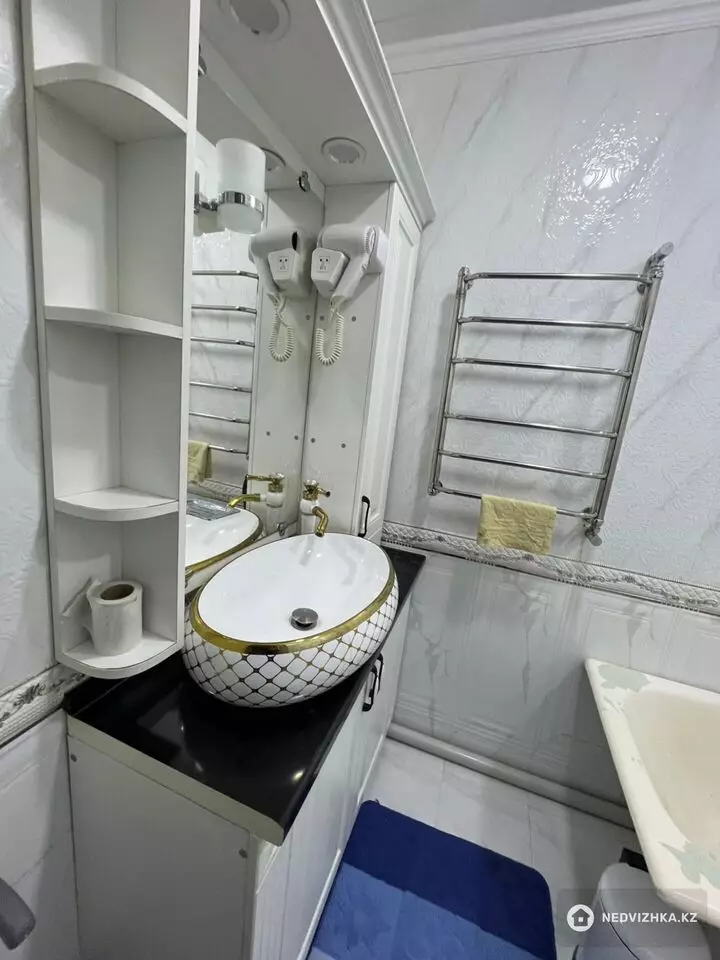 3-комнатная квартира, этаж 1 из 4, 60 м², На длительный срок, фотография 5
