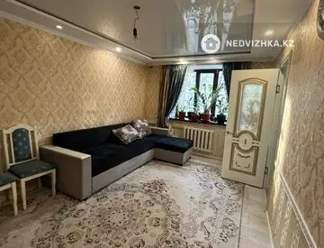 3-комнатная квартира, этаж 1 из 4, 60 м², На длительный срок, миниатюра 12