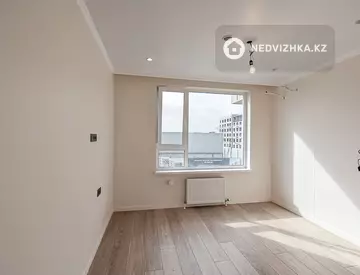 1-комнатная квартира, этаж 2 из 6, 34 м², миниатюра 1