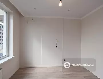 1-комнатная квартира, этаж 2 из 6, 34 м², миниатюра 3