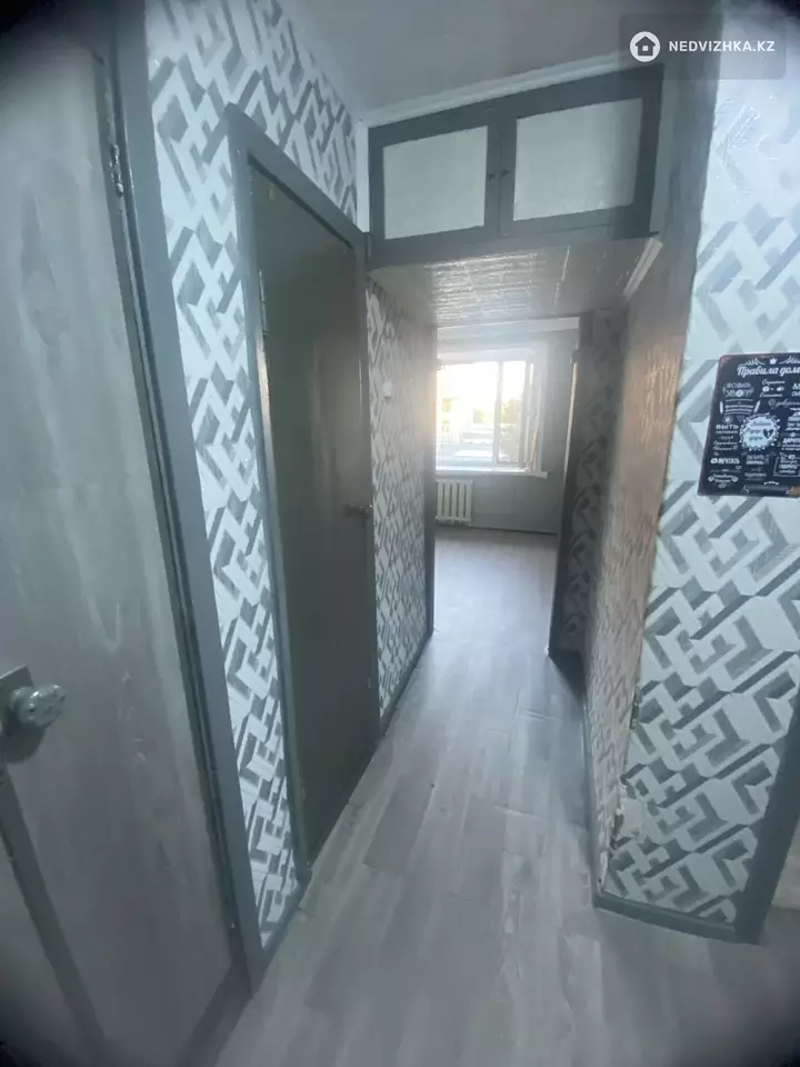 1-комнатная квартира, этаж 2 из 9, 37 м², фотография 3