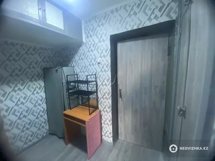 1-комнатная квартира, этаж 2 из 9, 37 м², фотография 2