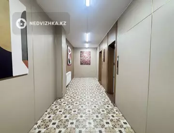 3-комнатная квартира, этаж 16 из 17, 68 м², миниатюра 12