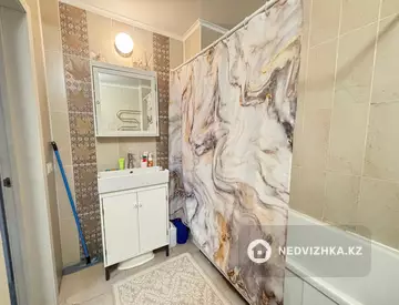 3-комнатная квартира, этаж 16 из 17, 68 м², миниатюра 8