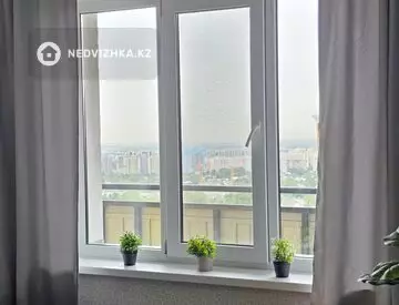 1-комнатная квартира, этаж 17 из 17, 48 м²