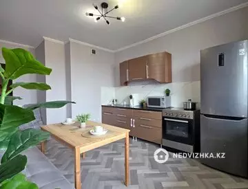 1-комнатная квартира, этаж 17 из 17, 48 м², миниатюра 12