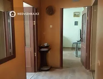 3-комнатная квартира, этаж 1 из 9, 66 м², миниатюра 11