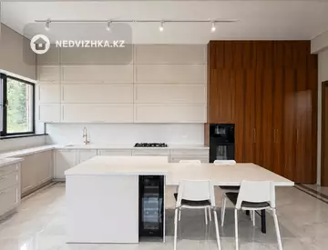 6-бөлмелі үй, 16 соттық, 613 м², 1-нобай