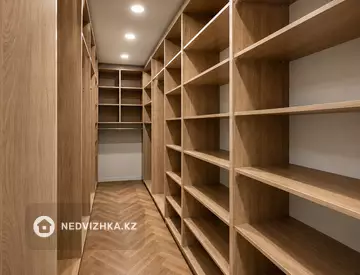 6-бөлмелі үй, 16 соттық, 613 м², 8-нобай