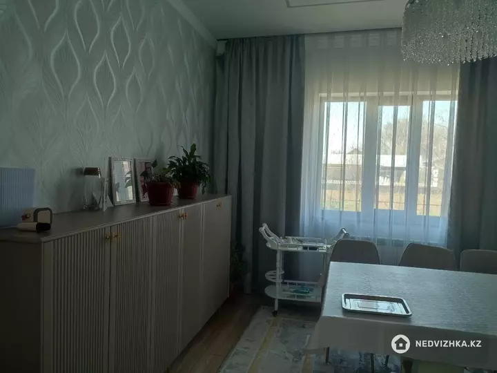 5-комнатный дом, 7 соток, 180 м², фотография 5