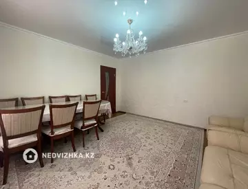 4-комнатная квартира, этаж 4 из 9, 82 м²