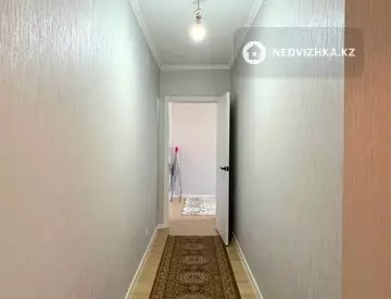 2-комнатная квартира, этаж 4 из 5, 55 м²