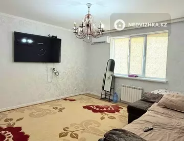 2-комнатная квартира, этаж 4 из 5, 55 м²