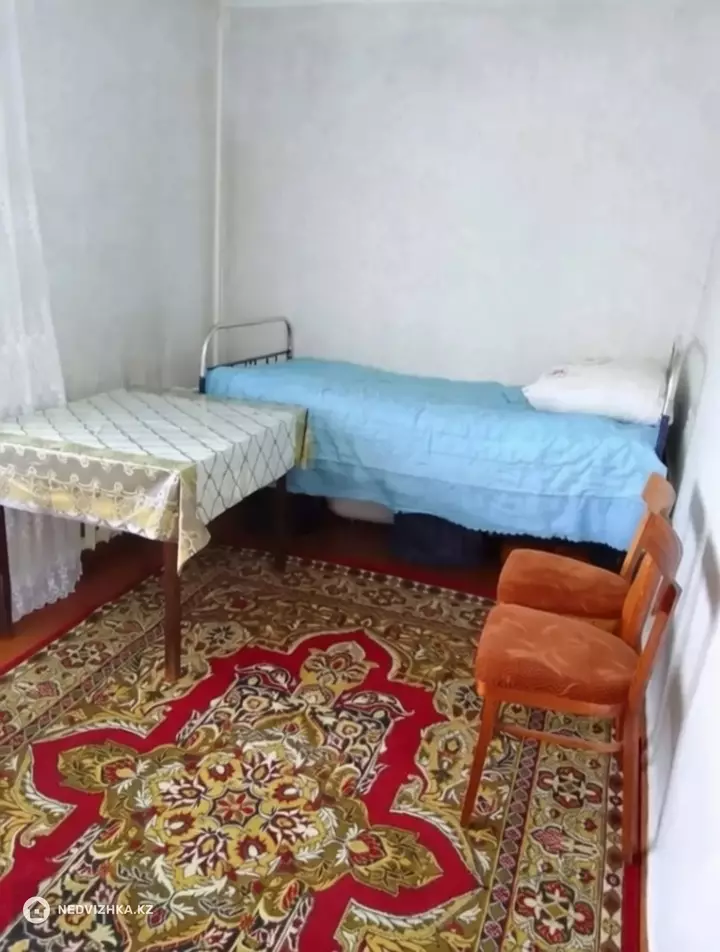 2-комнатная квартира, этаж 4 из 5, 42 м², фотография 4