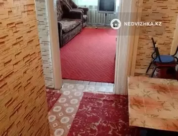 2-комнатная квартира, этаж 4 из 5, 42 м²