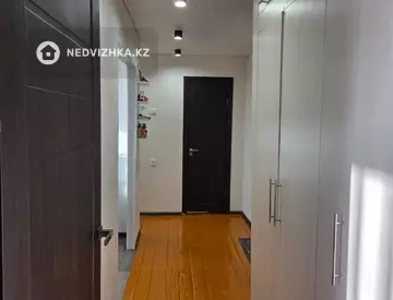 2-комнатная квартира, этаж 7 из 9, 54 м², миниатюра 8