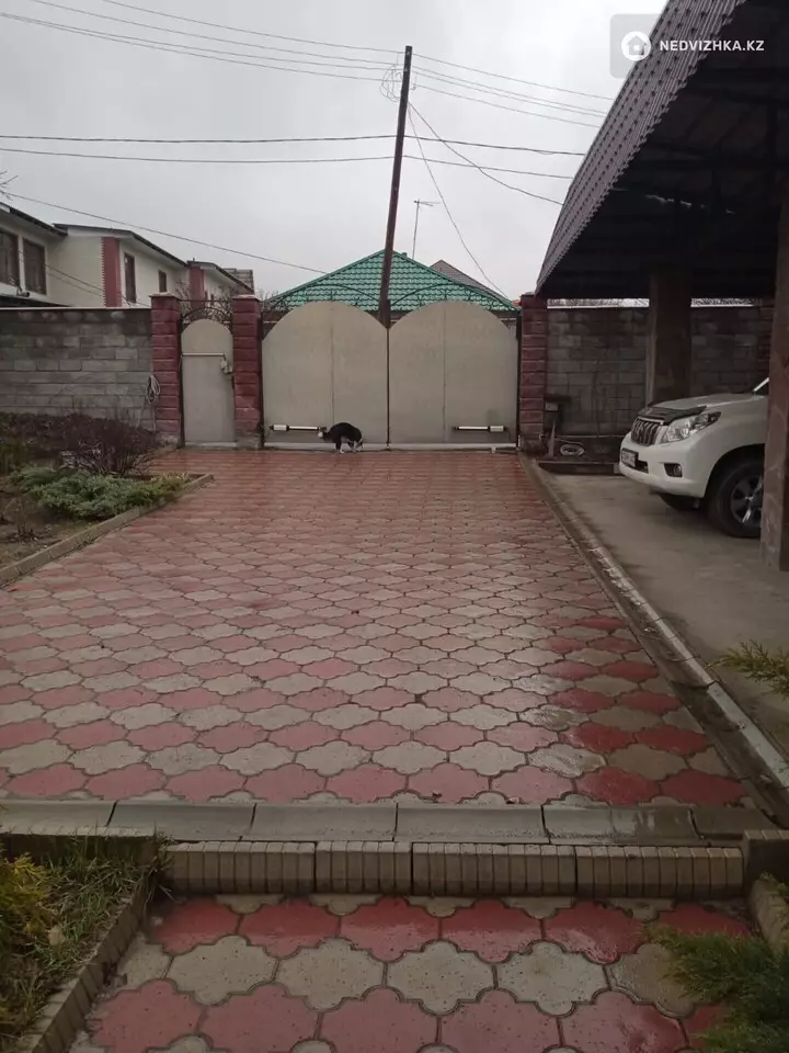 5-комнатный дом, 9 соток, 226 м², фотография 3