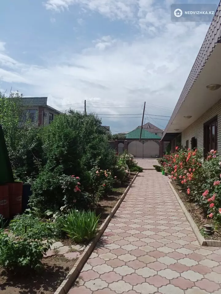 5-комнатный дом, 9 соток, 226 м²
