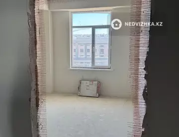 2-комнатная квартира, этаж 3 из 3, 69 м², миниатюра 7