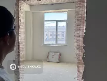 2-комнатная квартира, этаж 3 из 3, 69 м², миниатюра 6