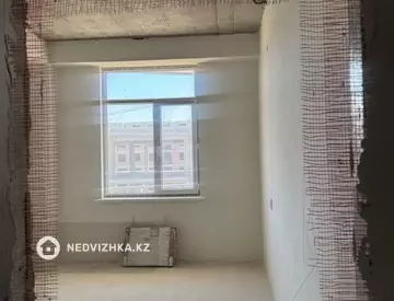 2-комнатная квартира, этаж 3 из 3, 69 м², миниатюра 12