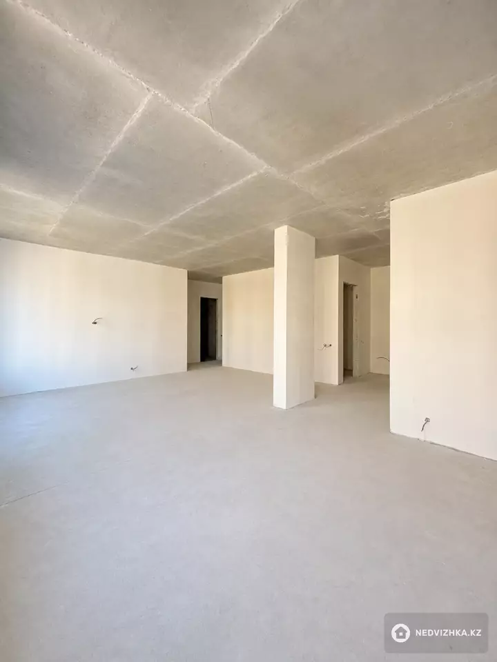 4-комнатная квартира, этаж 6 из 9, 132 м², фотография 4