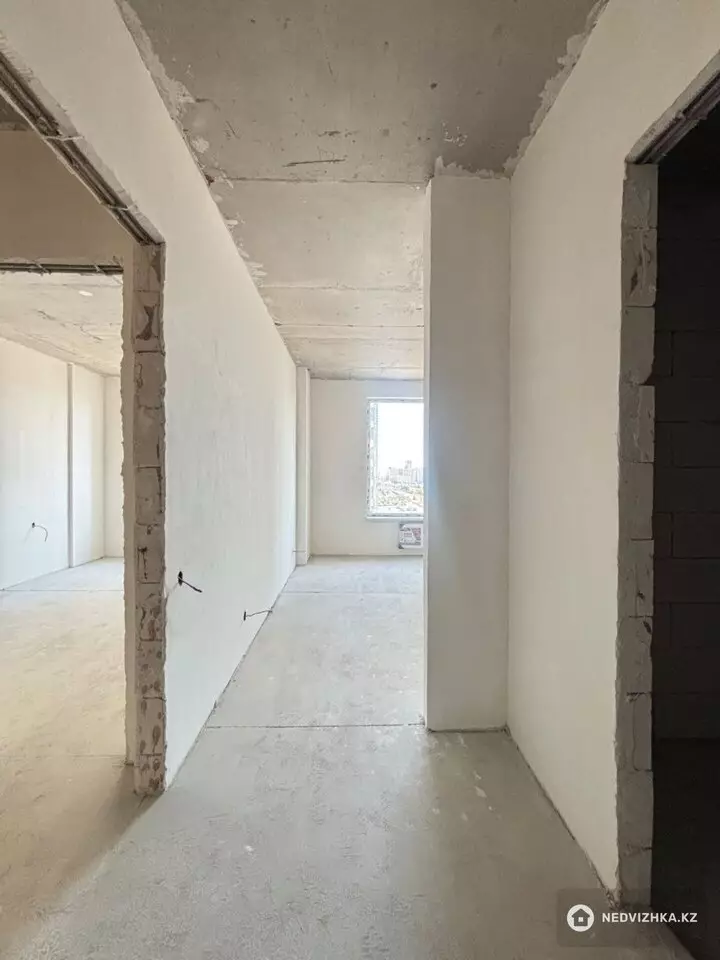 4-комнатная квартира, этаж 6 из 9, 132 м², фотография 5