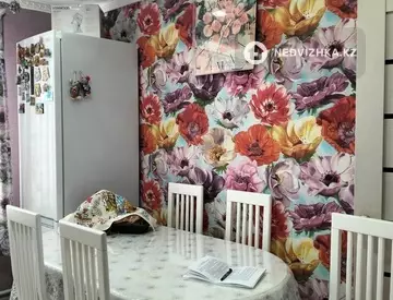3-комнатная квартира, этаж 9 из 9, 69 м², миниатюра 5
