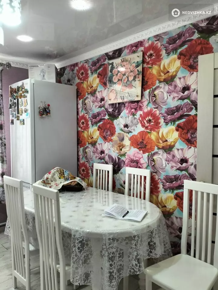 3-комнатная квартира, этаж 9 из 9, 69 м², 5-фотосурет