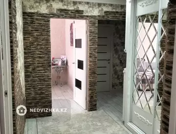 3-комнатная квартира, этаж 9 из 9, 69 м², миниатюра 6