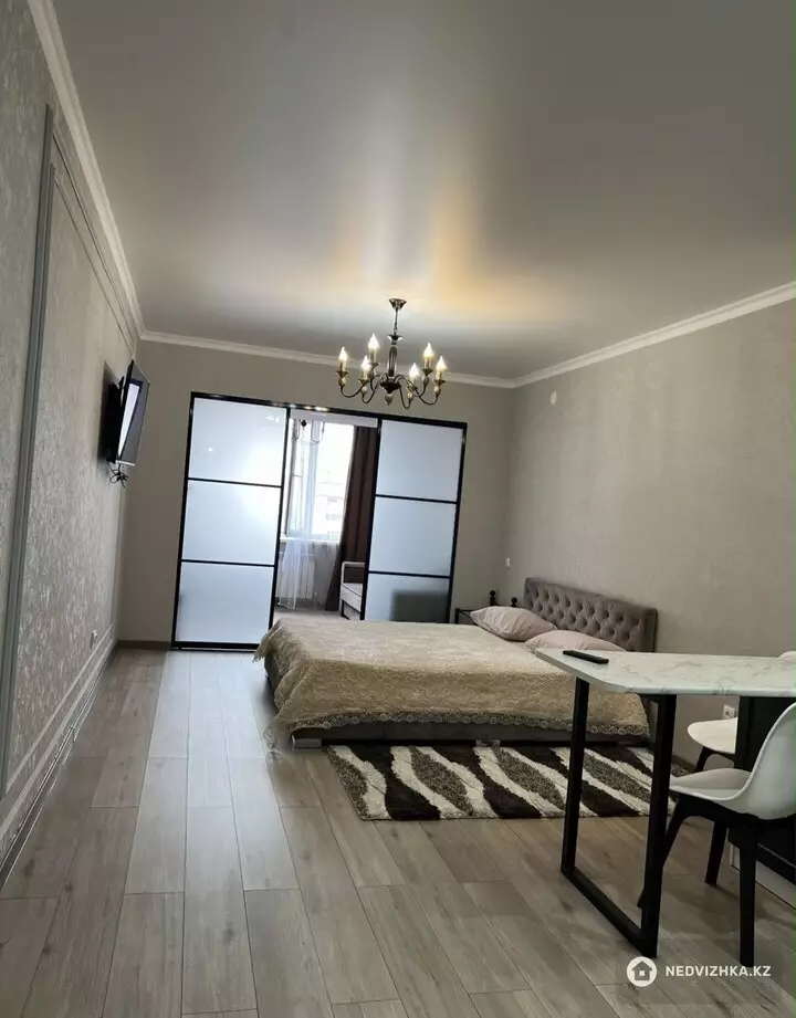 2-комнатная квартира, этаж 3 из 5, 50 м², Посуточно, фотография 2
