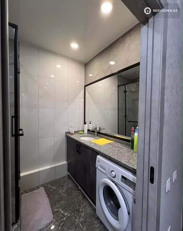 2-комнатная квартира, этаж 3 из 5, 50 м², Посуточно, фотография 5