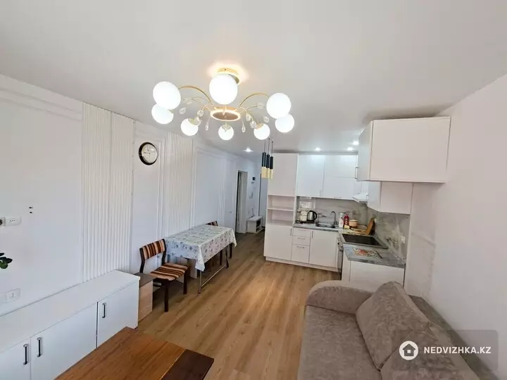 2-комнатная квартира, этаж 3 из 10, 48 м², фотография 5