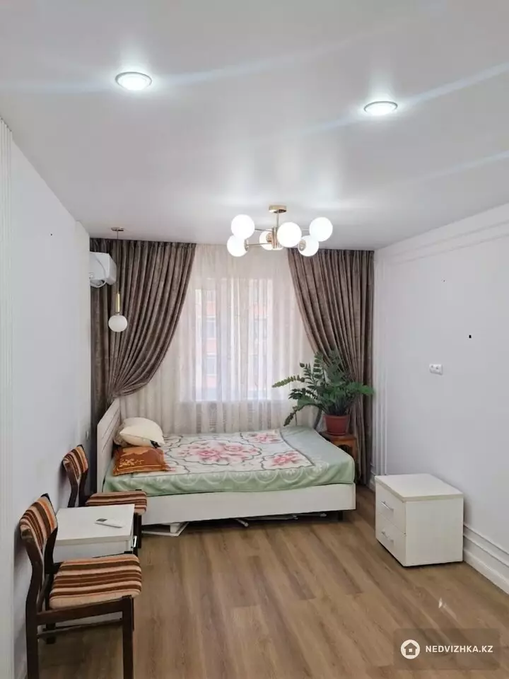 2-комнатная квартира, этаж 3 из 10, 48 м², фотография 4