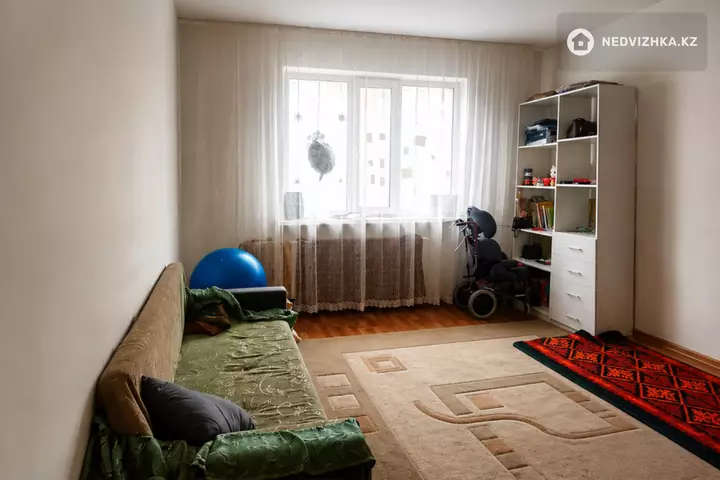 1-комнатная квартира, этаж 4 из 9, 48 м², фотография 5