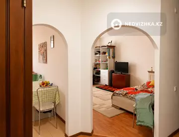 1-комнатная квартира, этаж 4 из 9, 48 м², миниатюра 1