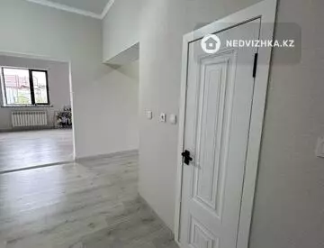 6-комнатный дом, 7 соток, 230 м²