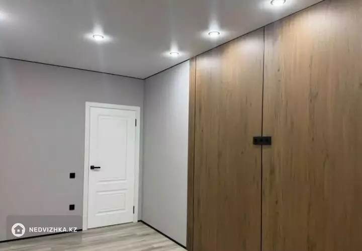 1-комнатная квартира, этаж 6 из 9, 37 м², фотография 5