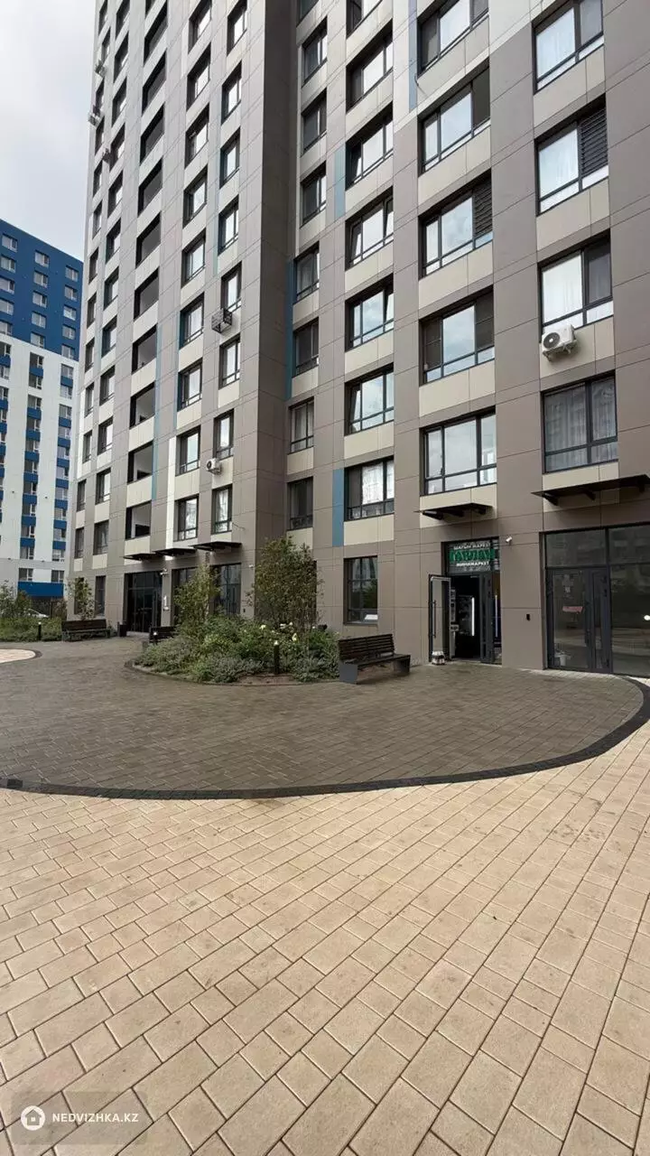 2-комнатная квартира, этаж 4 из 16, 40 м², фотография 2
